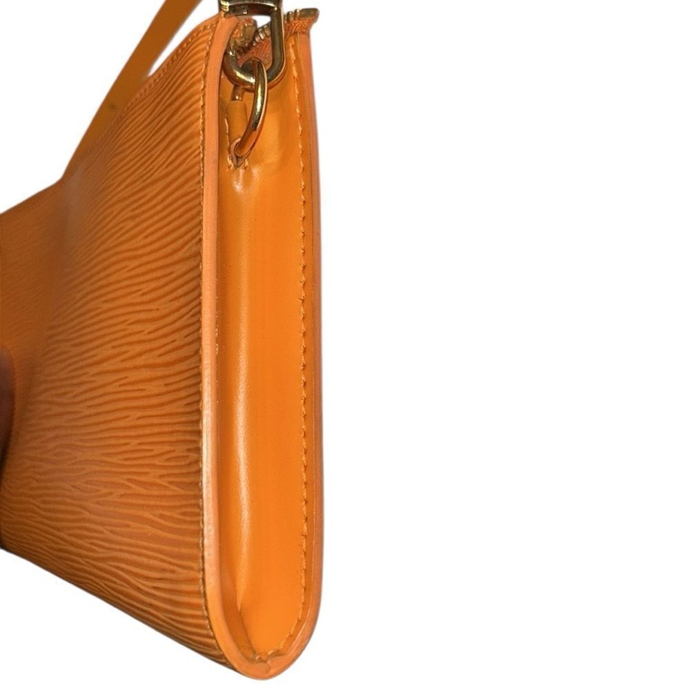 Authentic Louis Vuitton Tangerine Epi Leather Pochette. - Picture 11 of 14